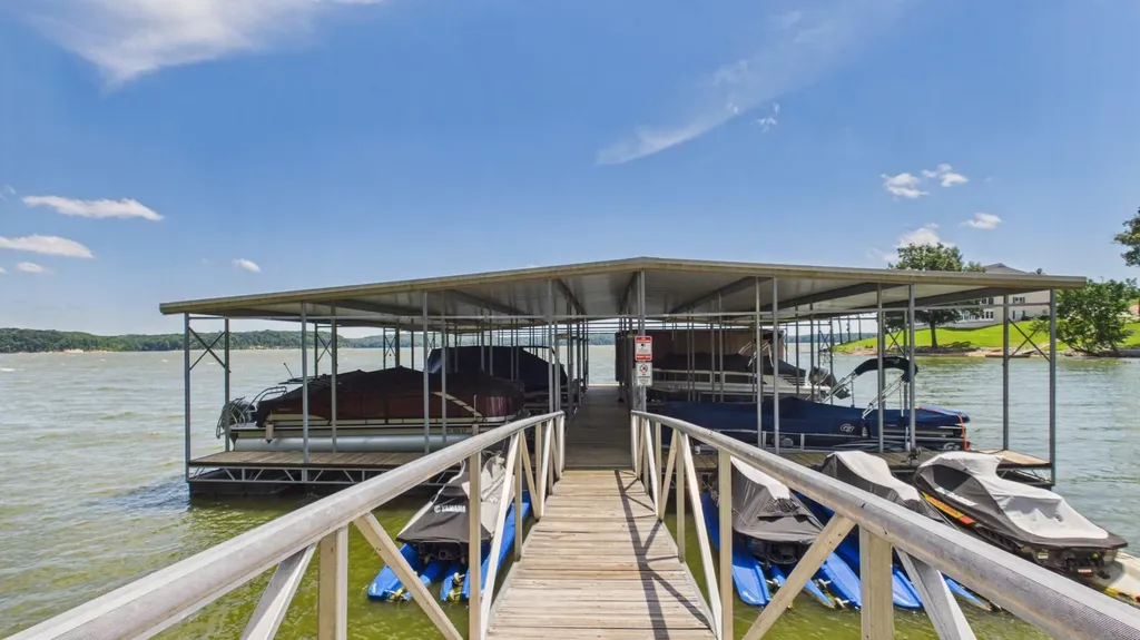 403 Moon Bay Drive Kuttawa KY 42055