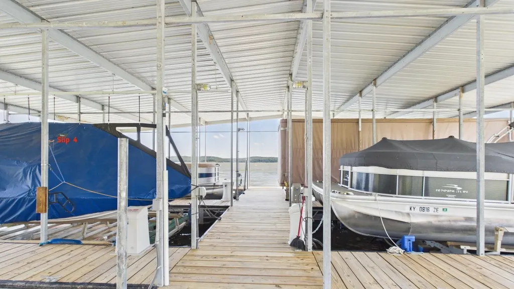 403 Moon Bay Drive Kuttawa KY 42055