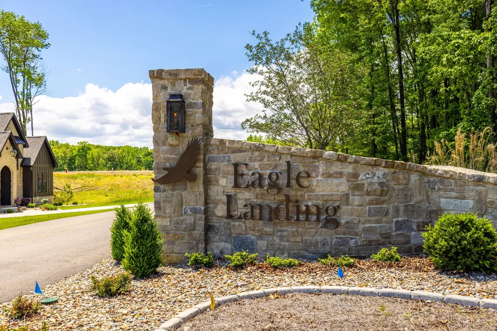 757 Eagle Point Drive Grand Rivers KY 42045