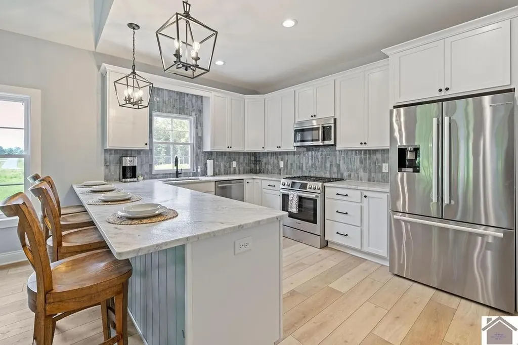 757 Eagle Point Drive Grand Rivers KY 42045