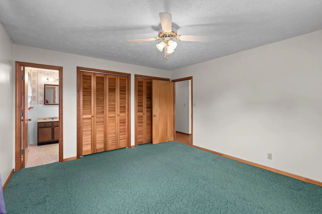 1055 Graves Road Stamping Ground KY 40379
