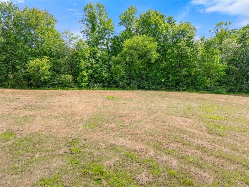 9999 Little Arthur Ridge Road East Bernstadt KY 40729