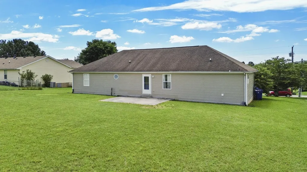 216 Surrey Way Science Hill KY 42553