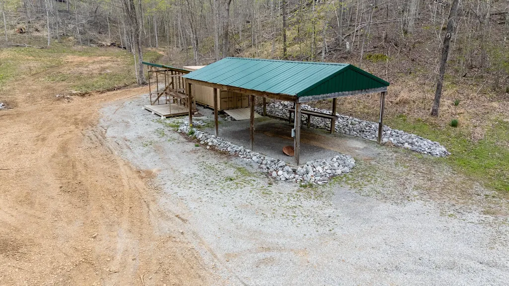 620 Perry Springs Road Eddyville KY 42038
