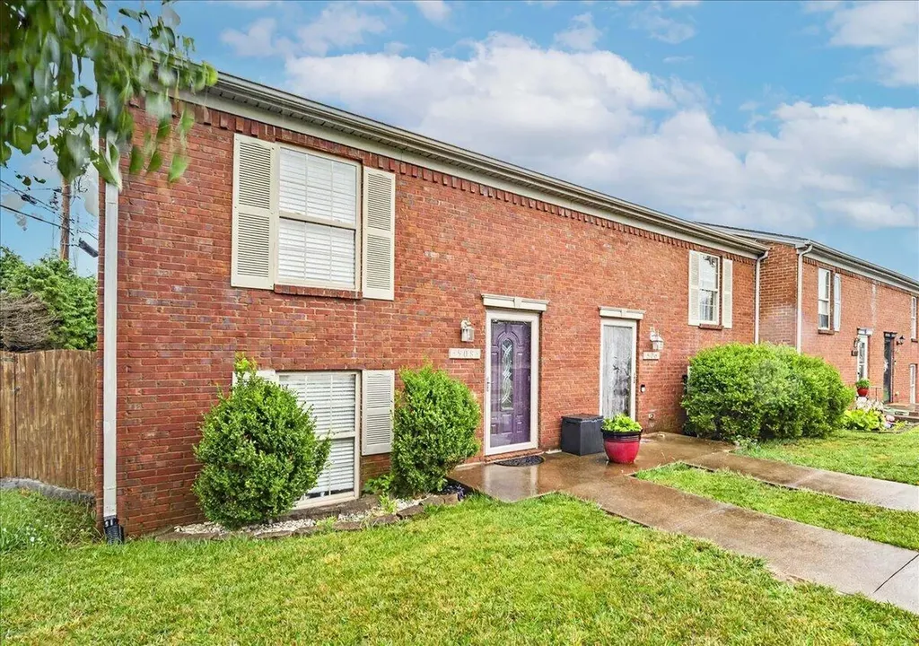 508 & 506 Platt Drive Nicholasville KY 40356