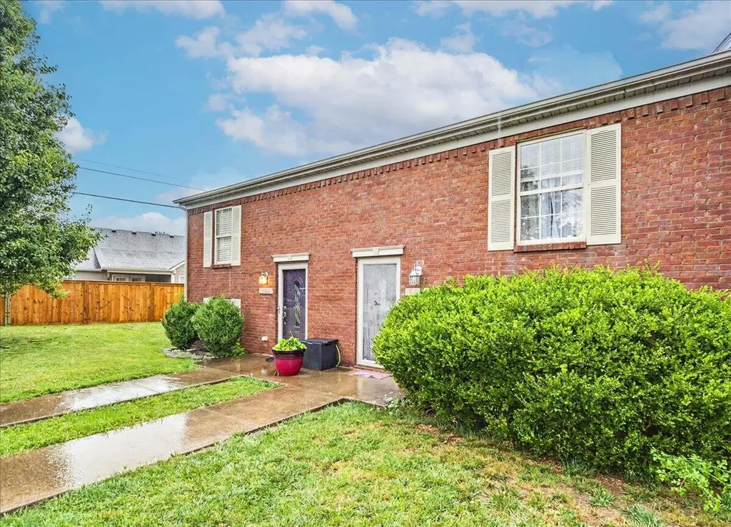508 & 506 Platt Drive Nicholasville KY 40356