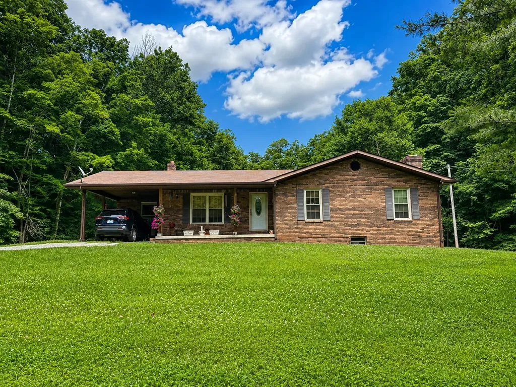 13019 Kentucky 70 Yosemite KY 42566