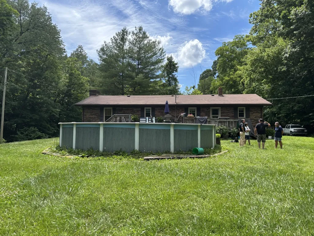 13019 Kentucky 70 Yosemite KY 42566
