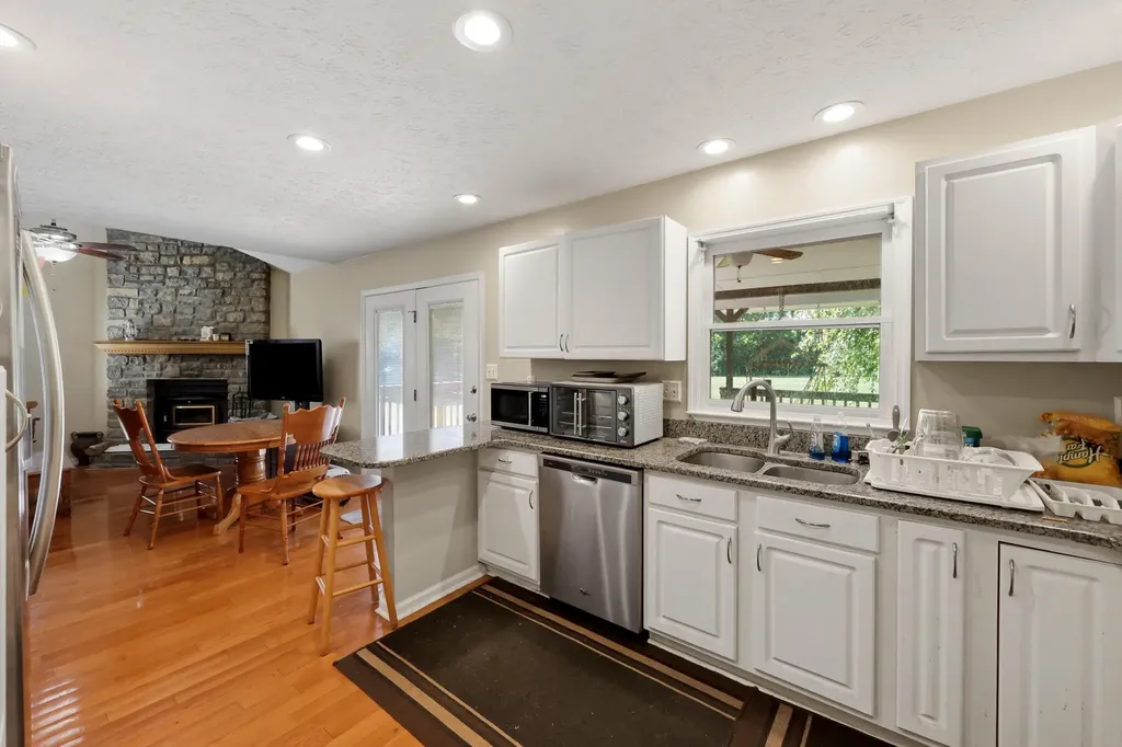 296 Ridge Runner Road Lancaster KY 40444