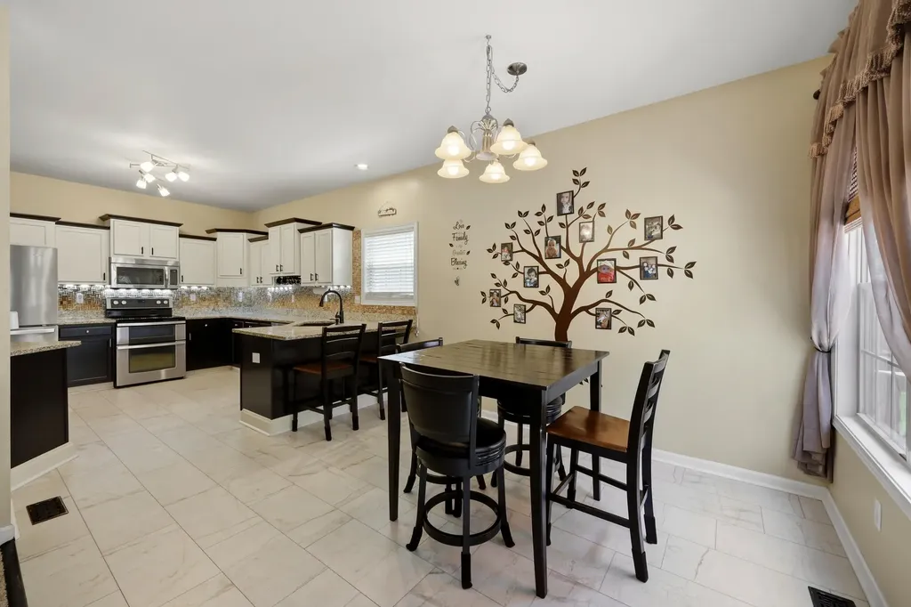 163 Santa Barbara Boulevard Georgetown KY 40324