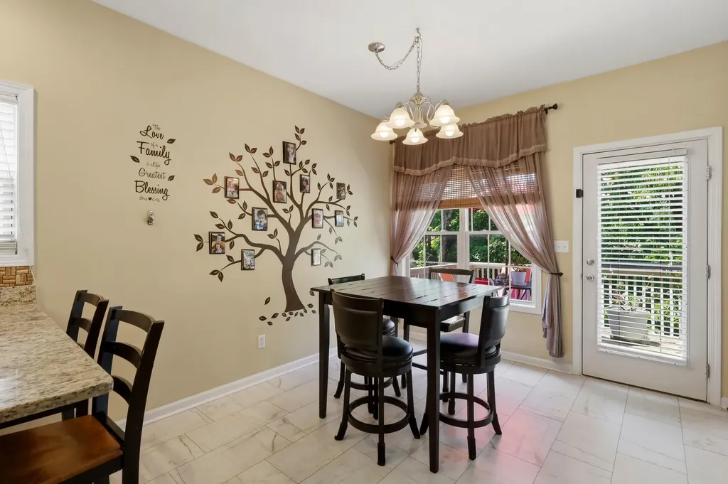 163 Santa Barbara Boulevard Georgetown KY 40324