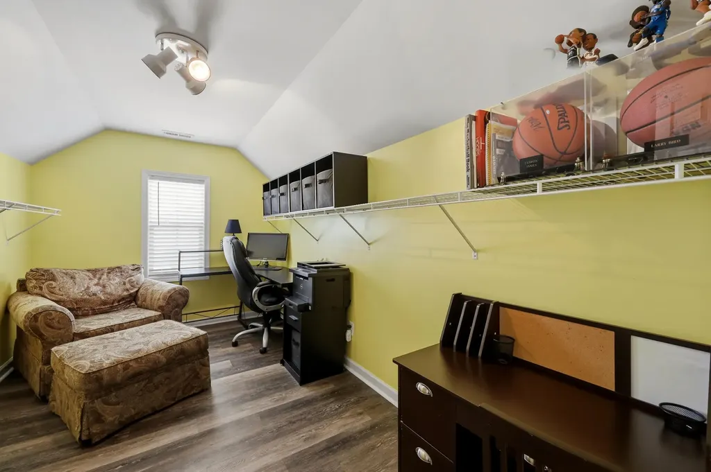 163 Santa Barbara Boulevard Georgetown KY 40324