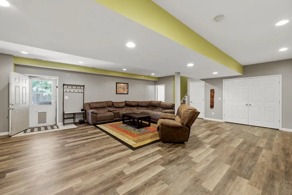 163 Santa Barbara Boulevard Georgetown KY 40324