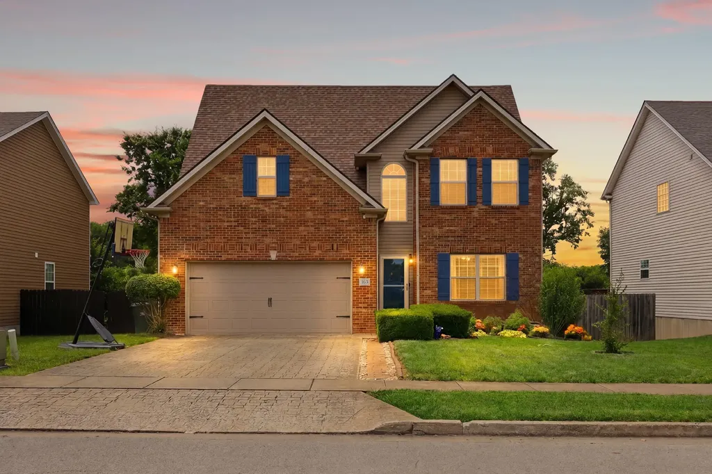 163 Santa Barbara Boulevard Georgetown KY 40324
