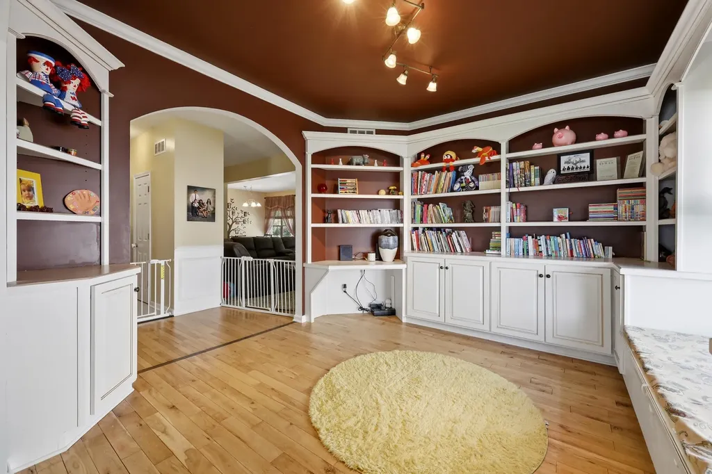 163 Santa Barbara Boulevard Georgetown KY 40324