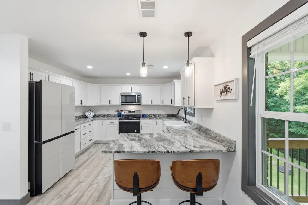 256 Waco Heights Waco KY 40385