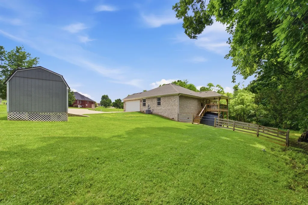 256 Waco Heights Waco KY 40385