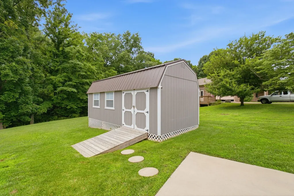 256 Waco Heights Waco KY 40385