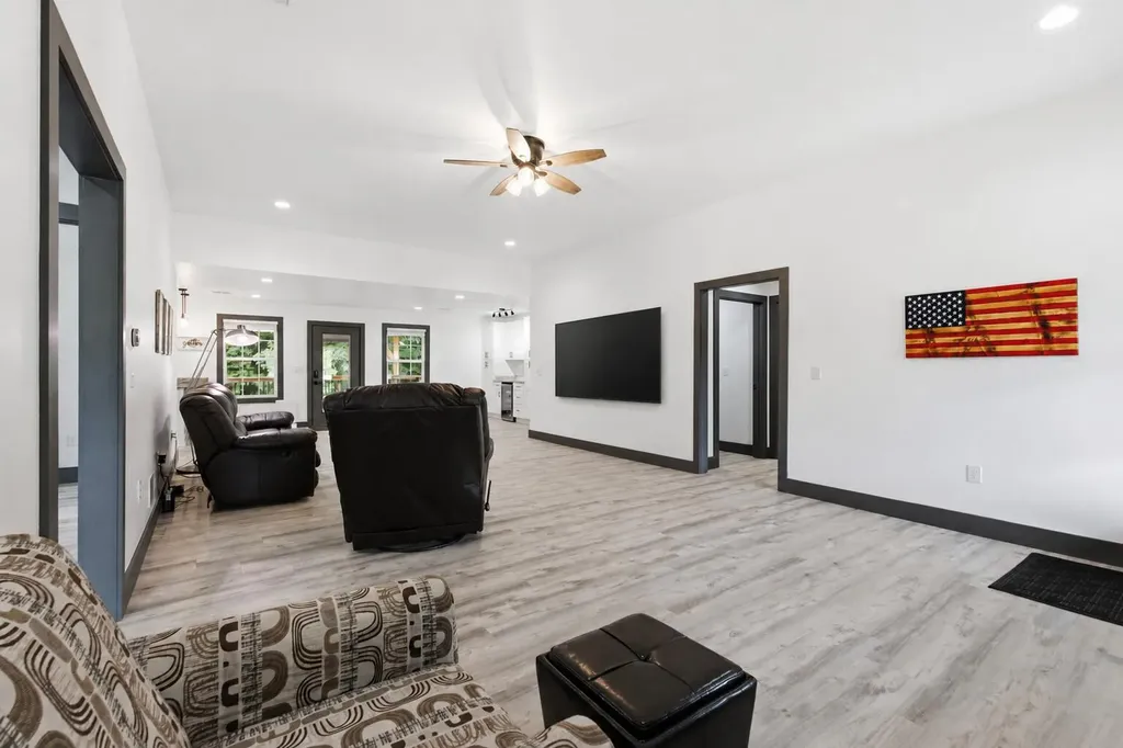 256 Waco Heights Waco KY 40385