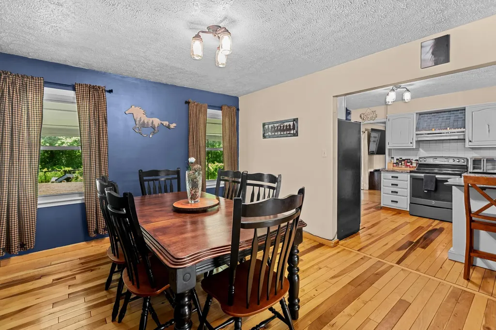 3695 Tarr Ridge Road Frenchburg KY 40322