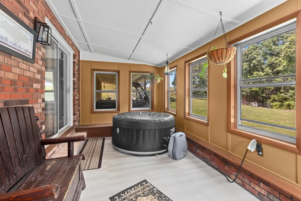 3695 Tarr Ridge Road Frenchburg KY 40322
