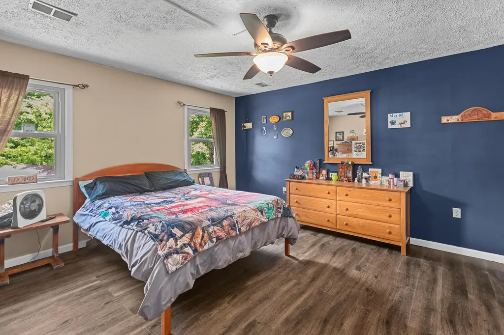 3695 Tarr Ridge Road Frenchburg KY 40322