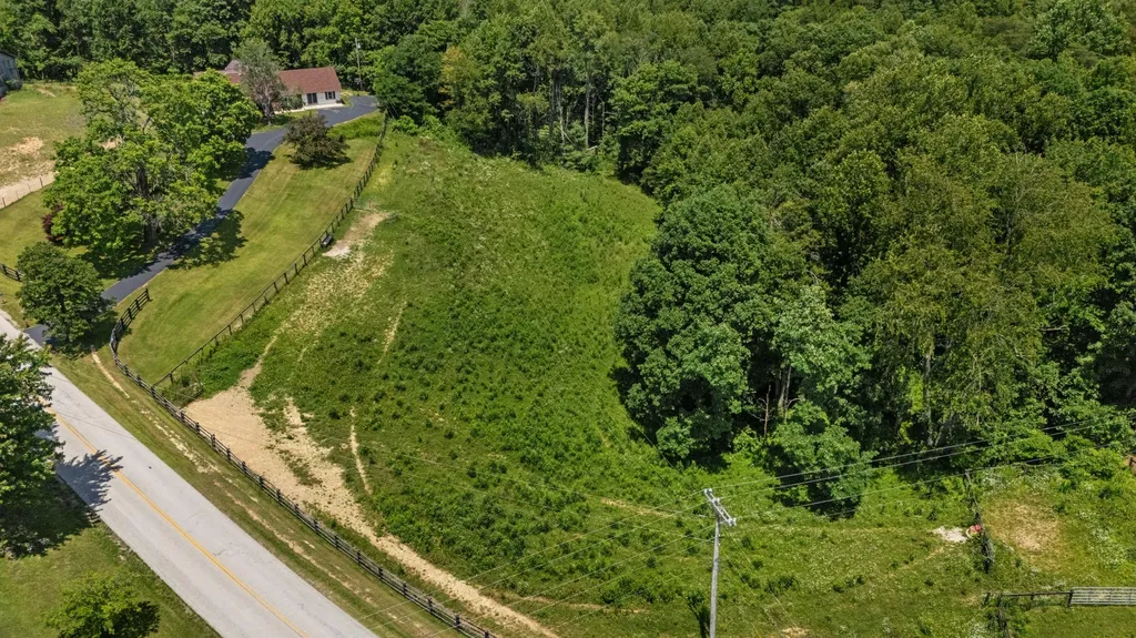 3695 Tarr Ridge Road Frenchburg KY 40322