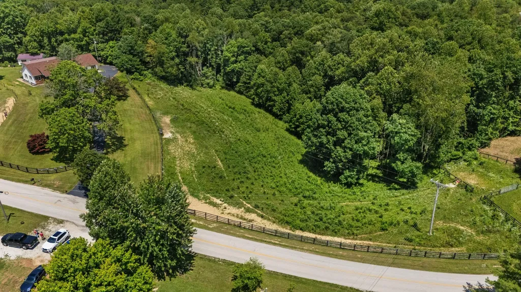 3695 Tarr Ridge Road Frenchburg KY 40322