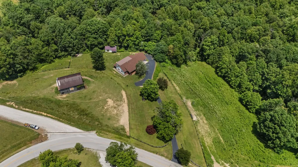 3695 Tarr Ridge Road Frenchburg KY 40322