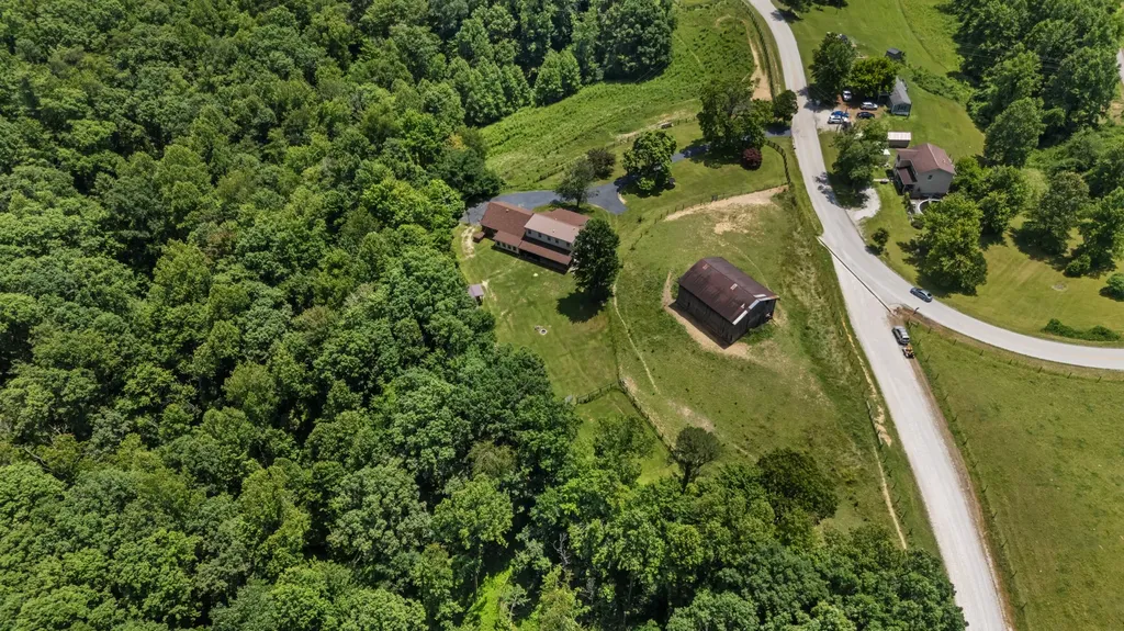 3695 Tarr Ridge Road Frenchburg KY 40322
