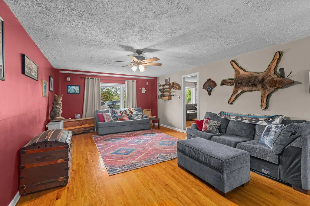3695 Tarr Ridge Road Frenchburg KY 40322