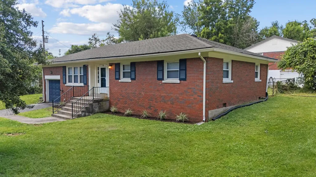 111 Pinehurst Drive Frankfort KY 40601