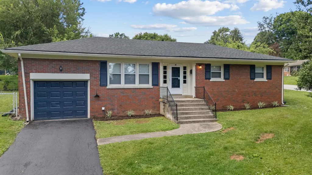 111 Pinehurst Drive Frankfort KY 40601