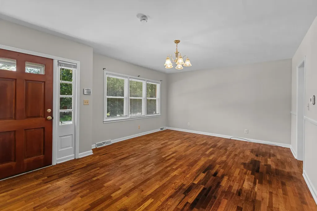 111 Pinehurst Drive Frankfort KY 40601