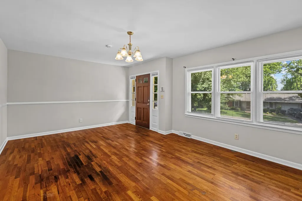111 Pinehurst Drive Frankfort KY 40601