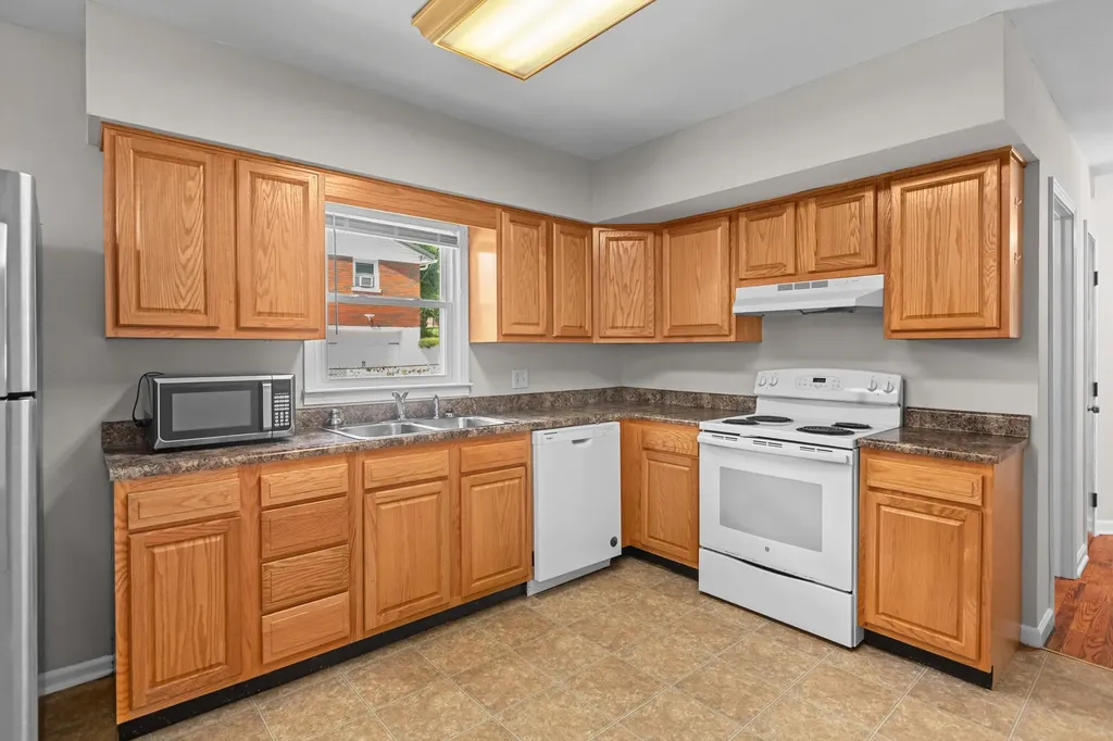 111 Pinehurst Drive Frankfort KY 40601