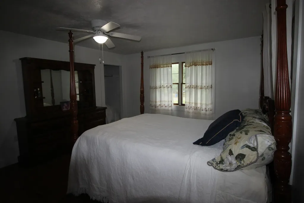 4590 Kentucky 90 Parkers Lake KY 42634