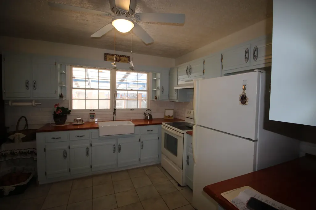 4590 Kentucky 90 Parkers Lake KY 42634