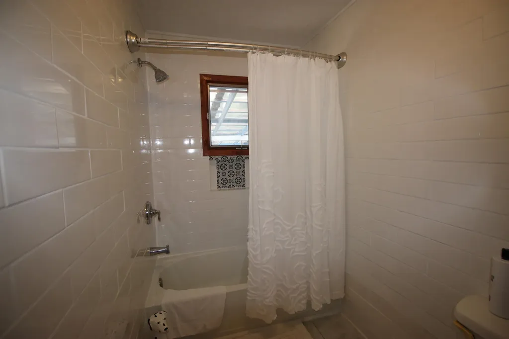 4590 Kentucky 90 Parkers Lake KY 42634