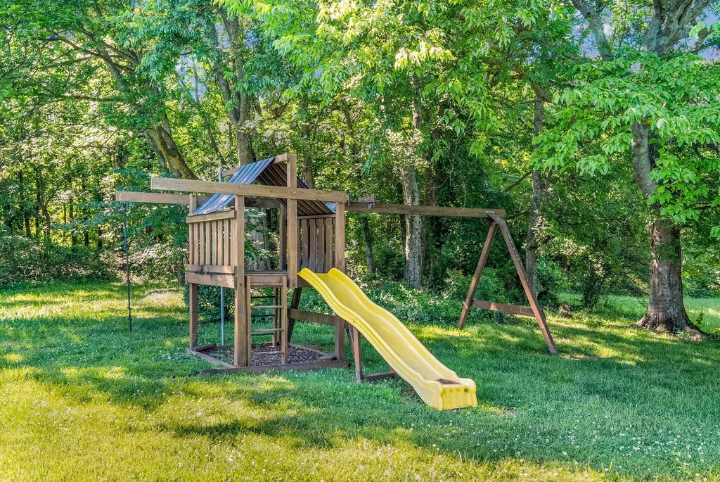 699 Foston Chapel Road Hopkinsville KY 42240