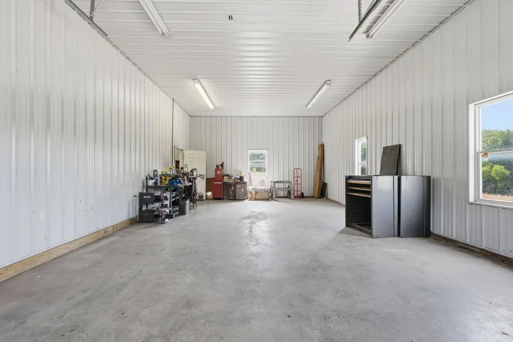 3551 Millersburg Ruddles Mill Road Paris KY 40361