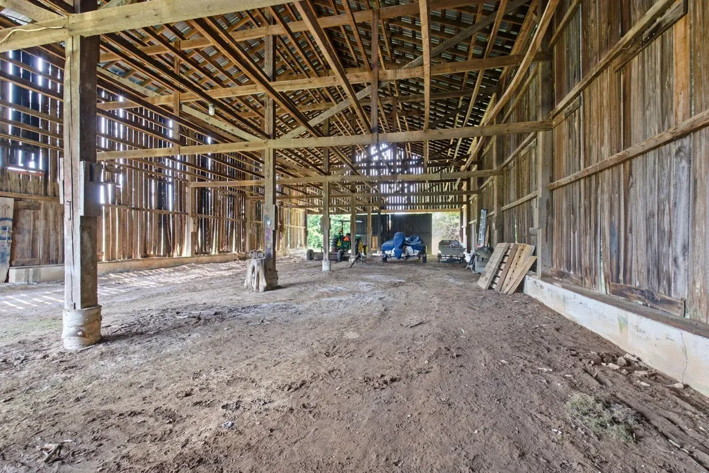 3551 Millersburg Ruddles Mill Road Paris KY 40361