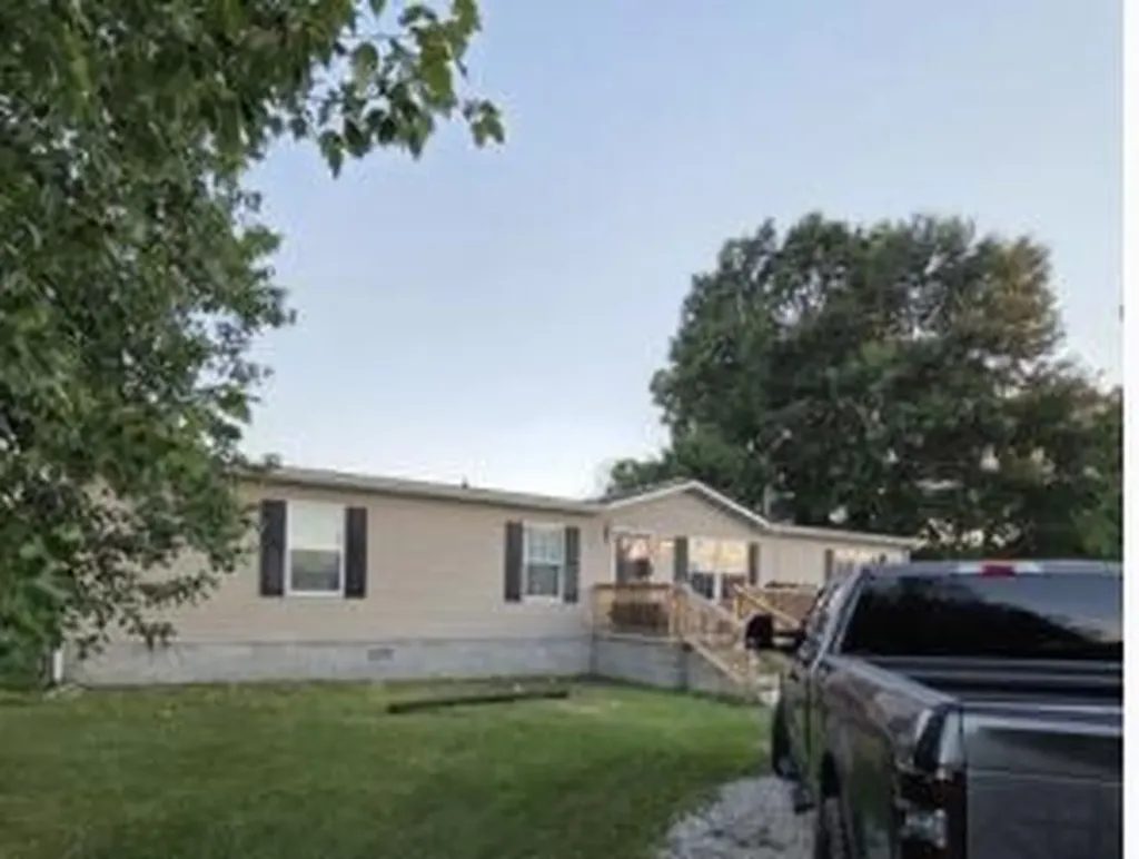 626 Center Avenue Wurtland KY 41144