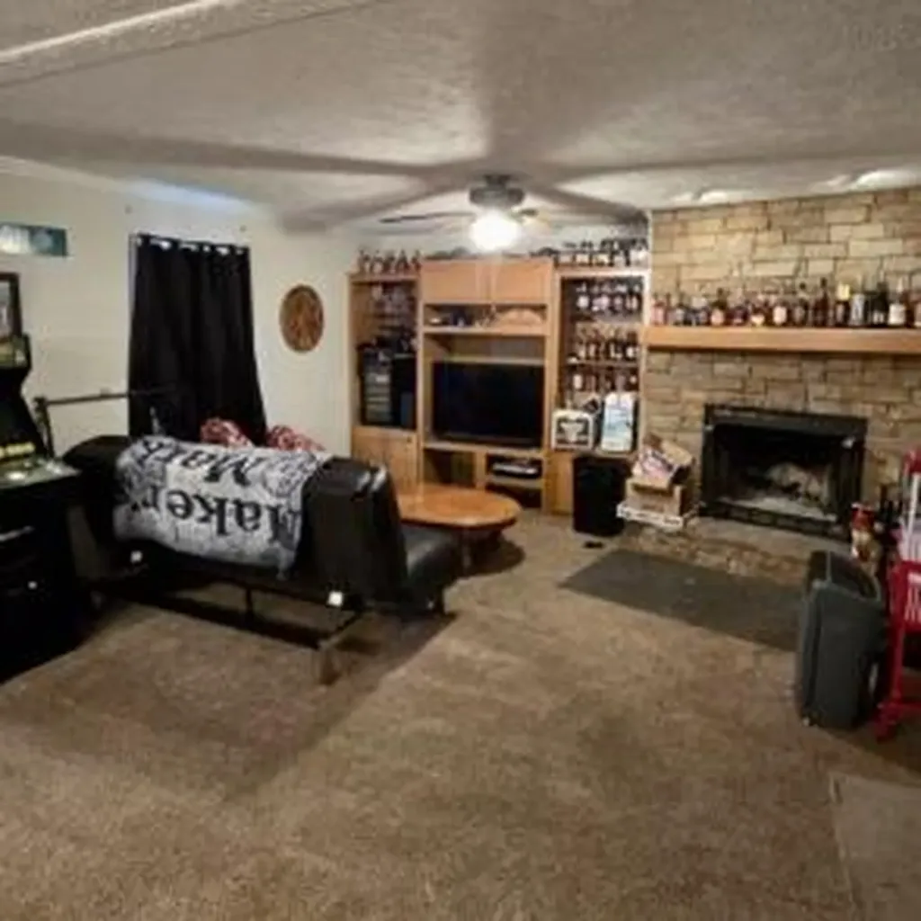626 Center Avenue Wurtland KY 41144