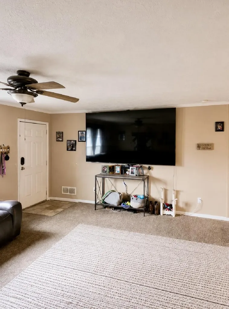 626 Center Avenue Wurtland KY 41144