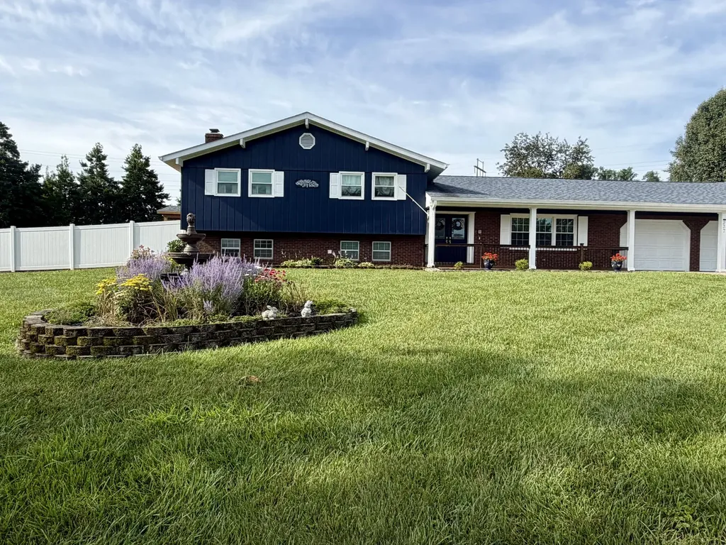 237 Hickory Avenue Somerset KY 42503