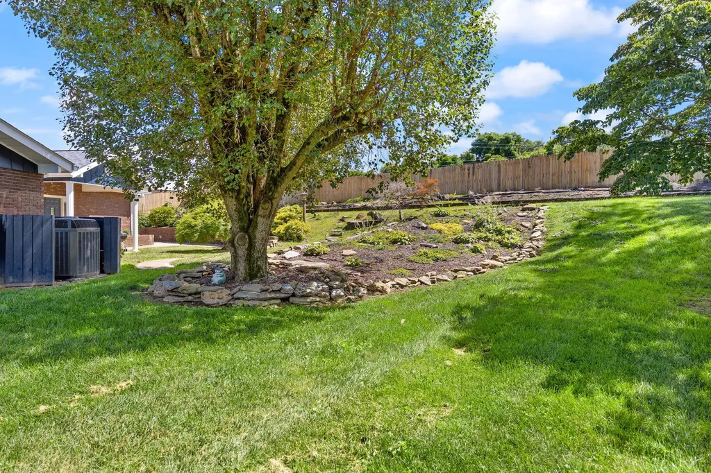 237 Hickory Avenue Somerset KY 42503