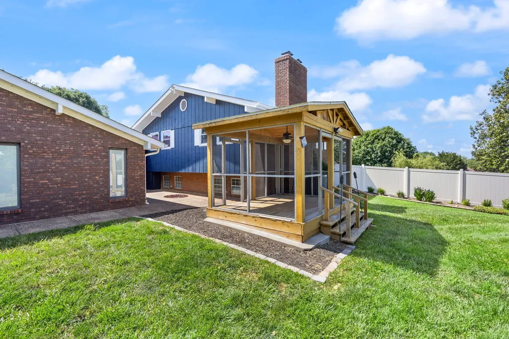 237 Hickory Avenue Somerset KY 42503