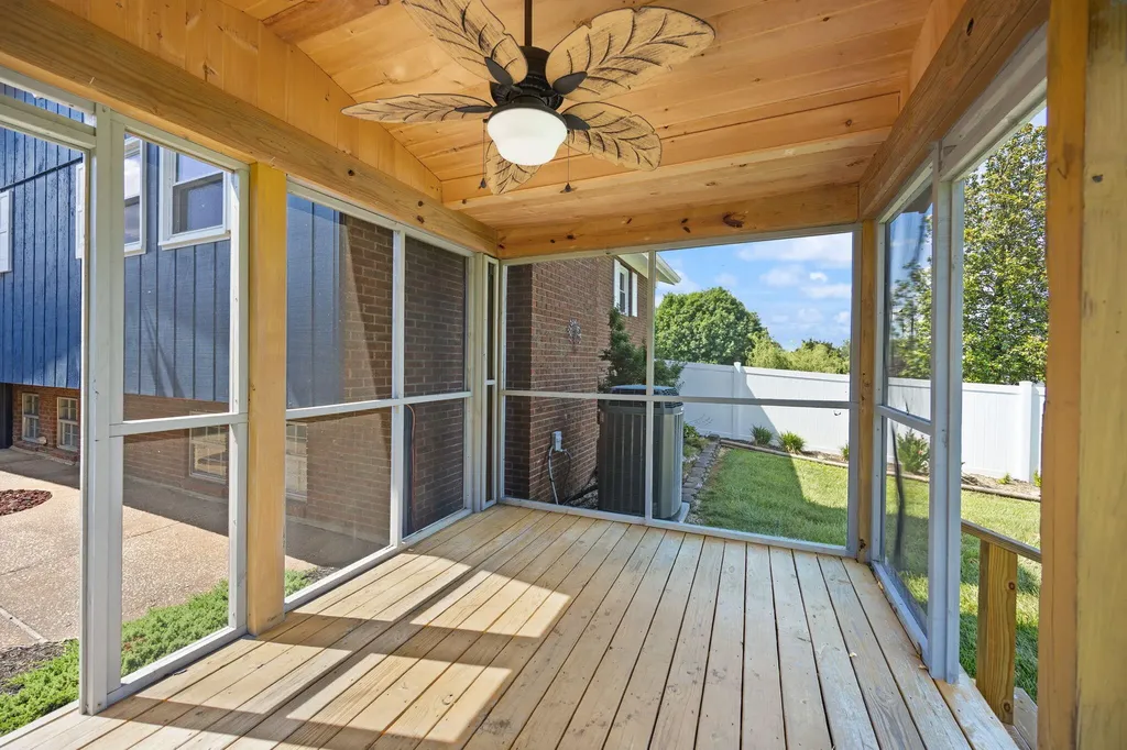 237 Hickory Avenue Somerset KY 42503