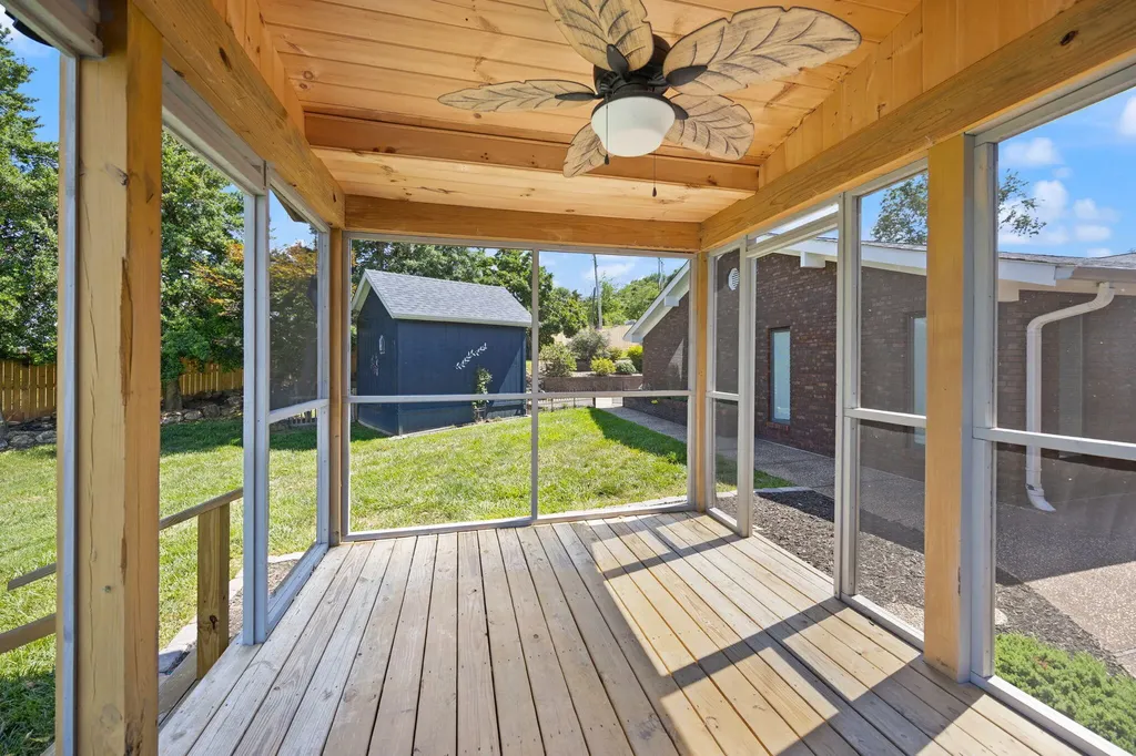 237 Hickory Avenue Somerset KY 42503